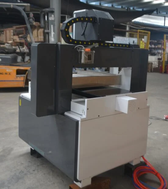 600*600*200mm Advertising 3D Carving CNC Router Milling Machine with 2.2kw